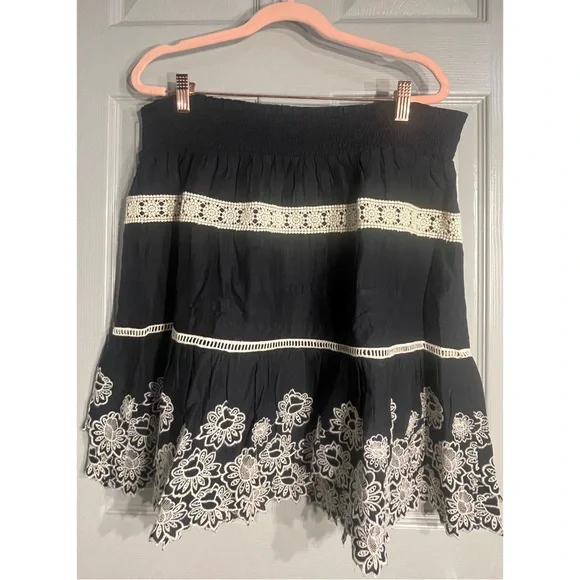 Anthropologie Embroidered Lace Skirt Black NWT Size XL - Picture 4 of 12